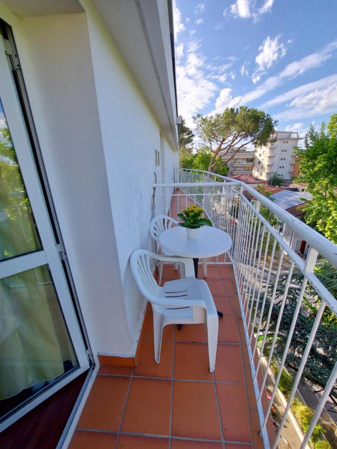 Hotel Senza Pensieri Riccione Luaran gambar